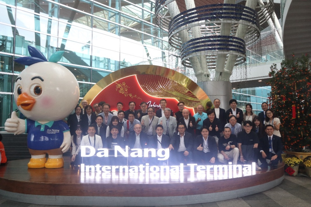 Đoàn khảo sát từ sân bay quốc tế Chubu Centrair Nhật Bản gặp mặt trao đổi và tham quan Cảng hàng không quốc tế Đà Nẵng